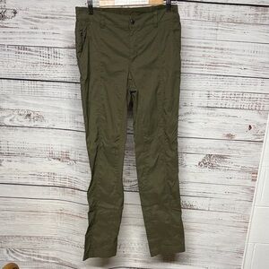 Duluth TradingWomen's Dry on the Fly Slim Leg Pants